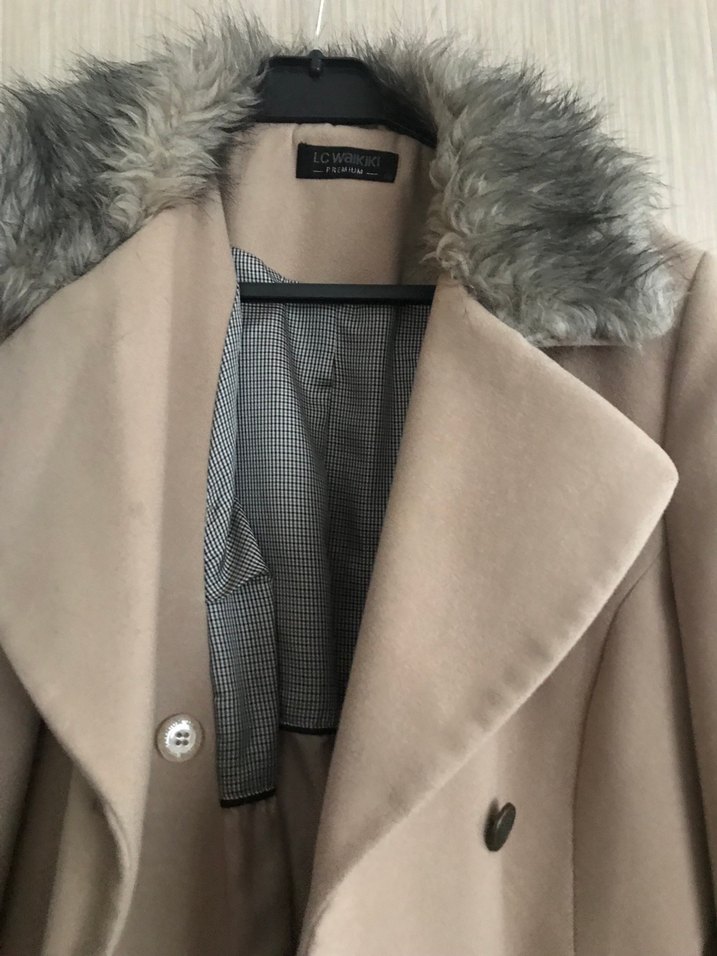 Kürklü Bej Kadın Midi Kaban - Görsel 3