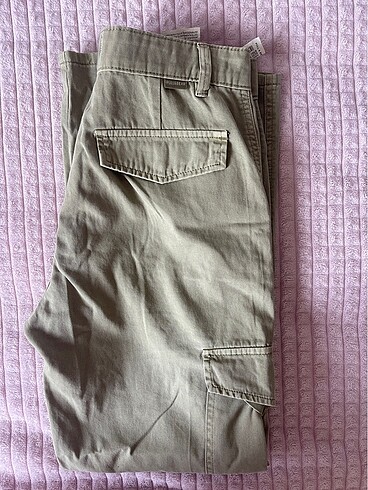 Pull and Bear Hiç giyilmedi kargo pantolon