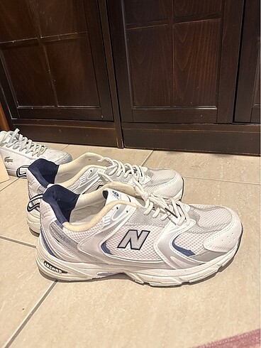 NEW BALANCE 530