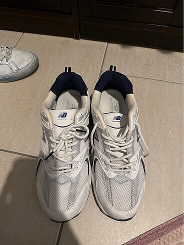 44 Beden NEW BALANCE 530