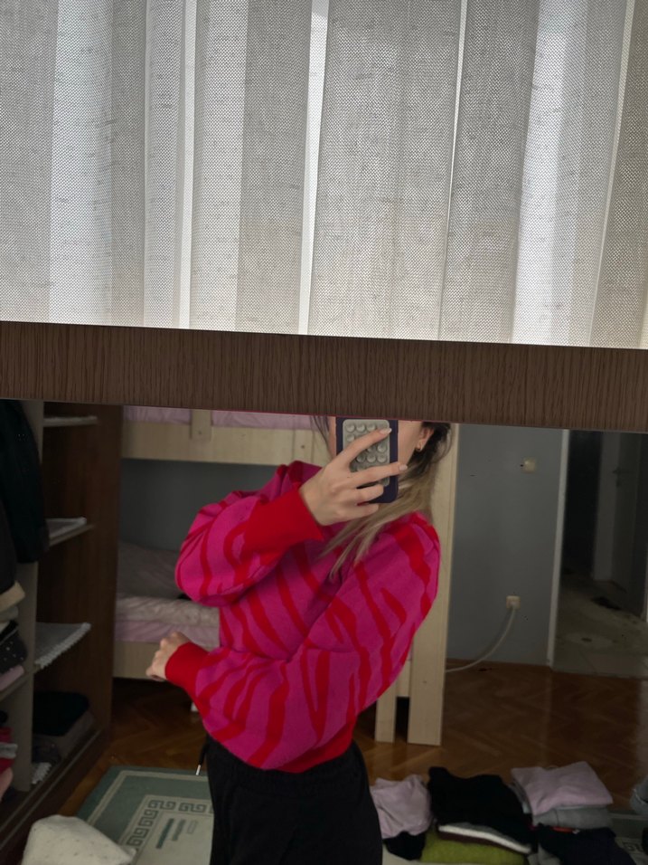 Pembe Zebra Desenli Yüksek Yakalı Triko Kazak - Görsel 3