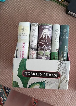 Tolkien Mirası Kutulu Set (ayırtıldı) 