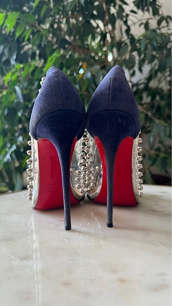 37 Beden çeşitli Renk christian louboutin