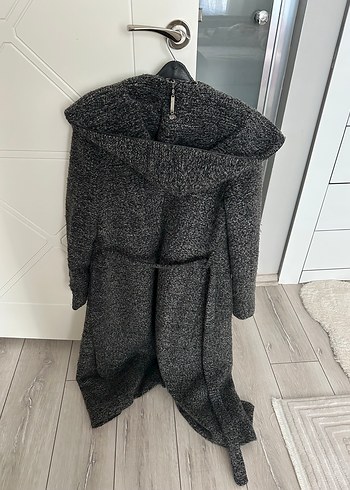 Geniş Yaka Antrasit Kaban - Görsel 2