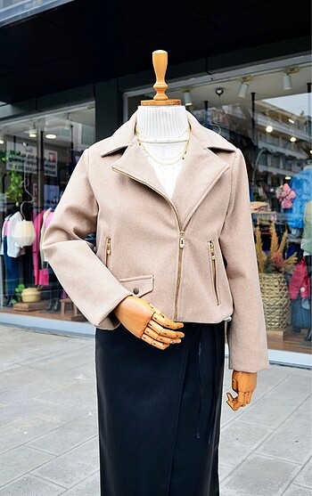 Kısa blazer ceket