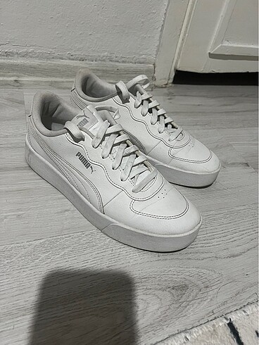 Puma beyaz sneaker