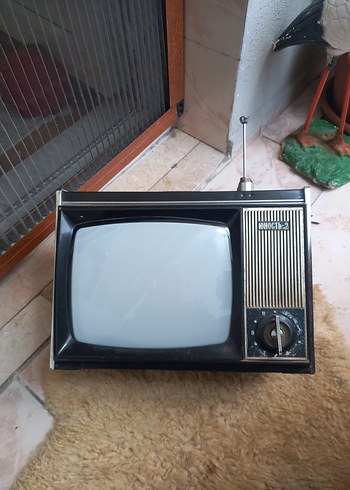 Gri Retro Televizyon mini dekor olarak kullanılabilir - Görsel 3