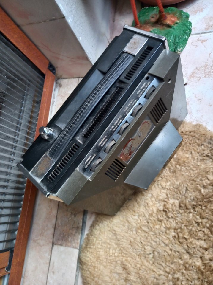 Gri Retro Televizyon mini dekor olarak kullanılabilir - Görsel 5