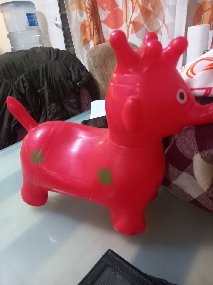 Kırmızı Şişme Oyuncak Hayvan - Görsel 2