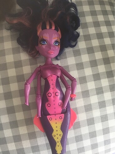  Beden Monster high