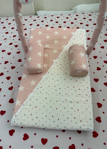 Pembe Yıldız Desenli Bebek Uyku Minderi ve Oyun Arkı - Görsel 3