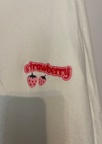 Çilek Desen Pijama Takımı - Görsel 3