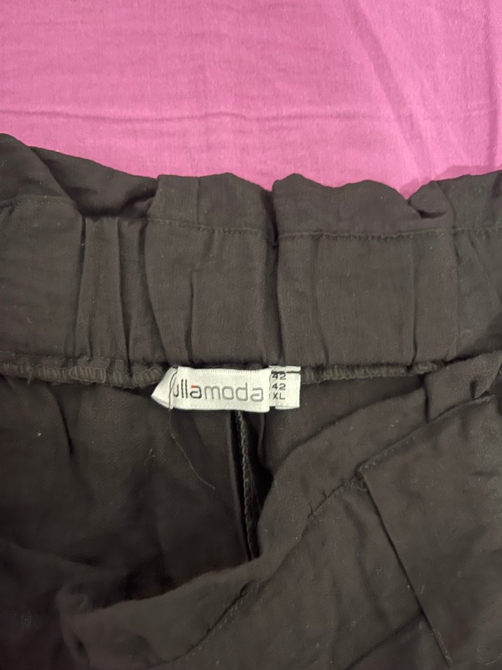 Siyah Beli Lastikli Şort - Görsel 2