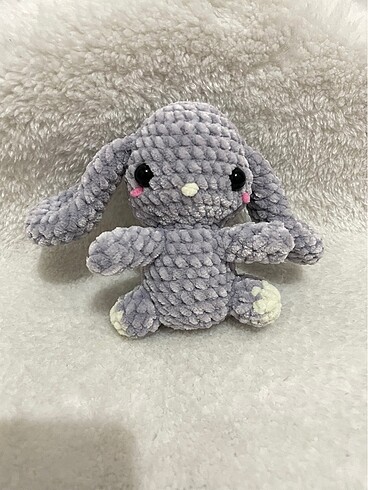 Amigurumi Sevimli Peluş Tavşan