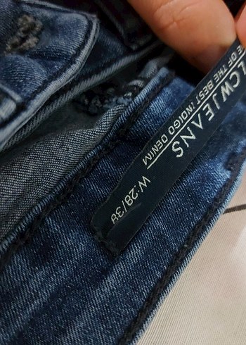 Koyu Mavi Kadın Dar Kesim Kot Pantolon - Görsel 3