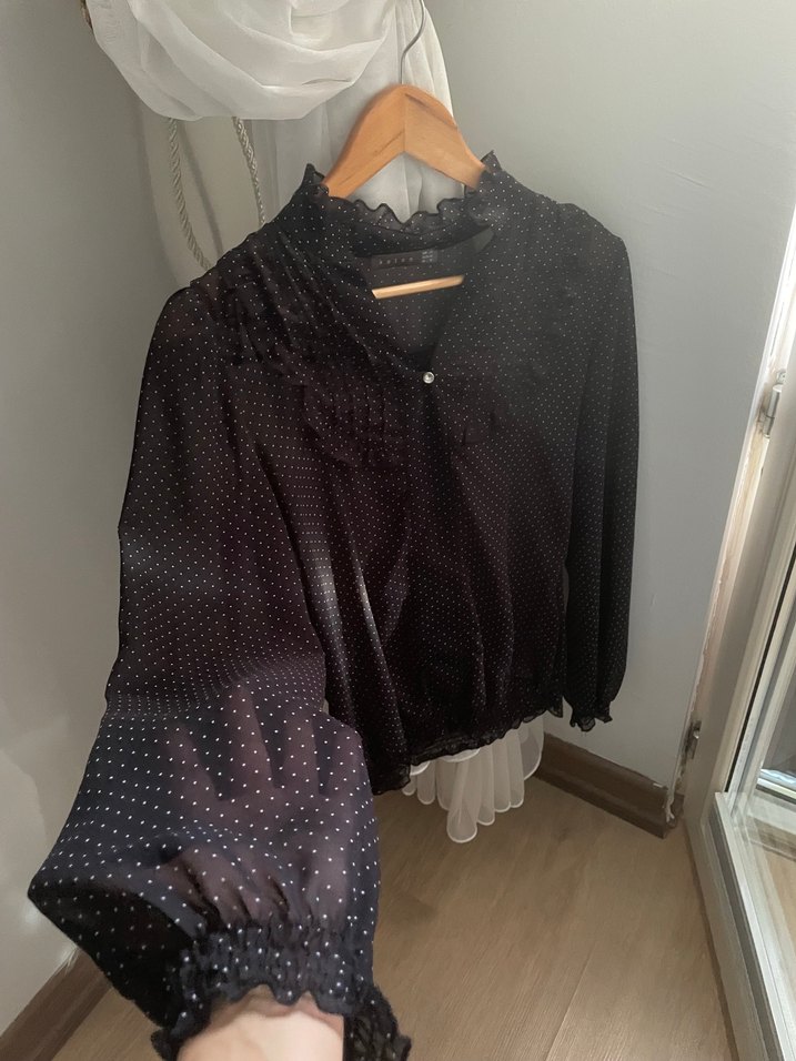 Puantiye Desenli Siyah Kadın Bluz - Görsel 5