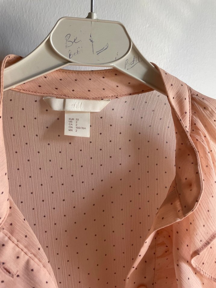 Somon V Yaka Fırfırlı Kadın Gömlek - Görsel 3