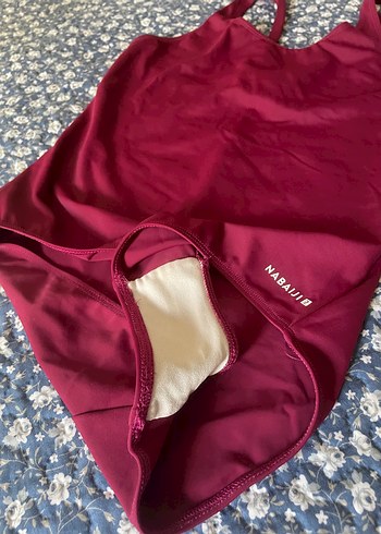 Decathlon Bordo Sırtı Açık Mayo