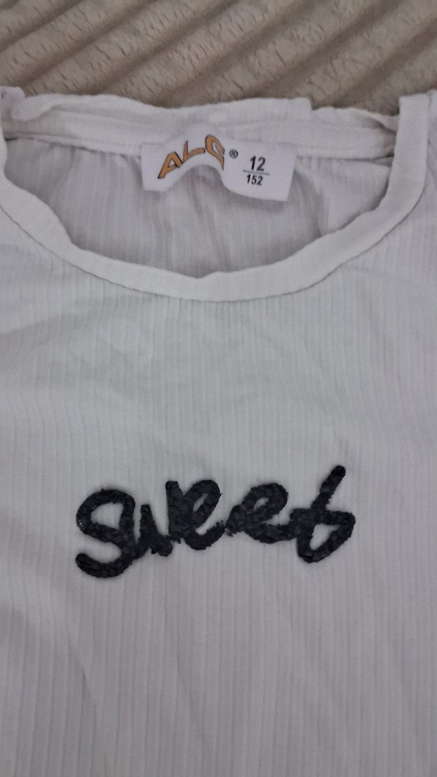 Beyaz Yüksek Yakalı Uzun Kollu Üst ve Siyah Baskılı alt - Görsel 5