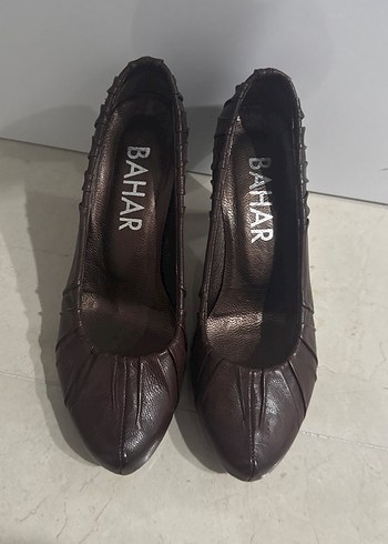 Kahverengi Pileli Stiletto Topuklu Kadın Ayakkabı - Görsel 4