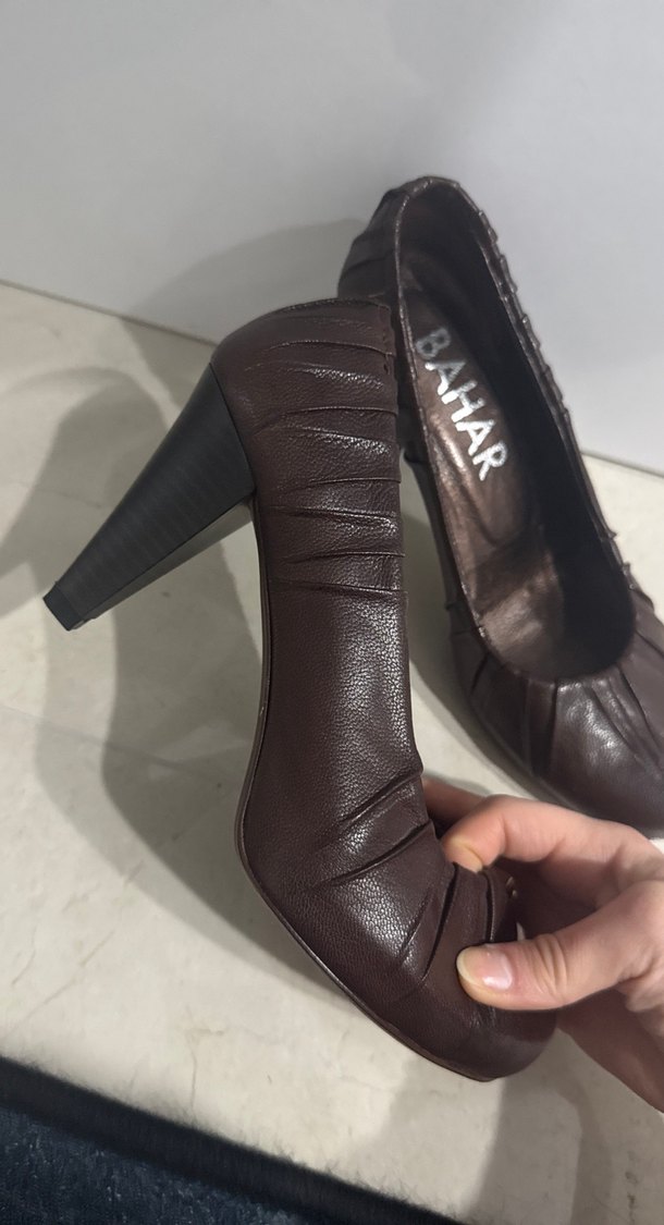 Kahverengi Pileli Stiletto Topuklu Kadın Ayakkabı - Görsel 3