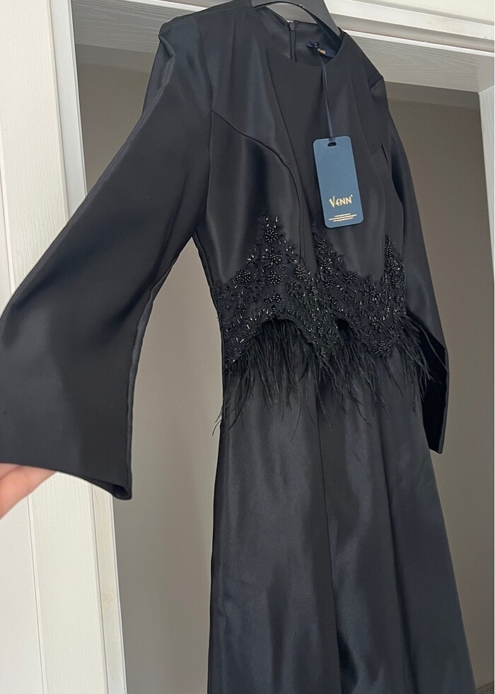 TUĞBA/ VENN marka SİYAH SATEN ELBİSE. 40/42 beden uyumlu. - Görsel 5