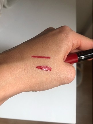  Beden Sephora kirmizi mat ruj ve ona uygun dudak kalemi