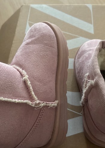 Kız Çocuk Pembe Kürklü Bot - Görsel 4