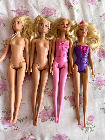 Barbie bebek