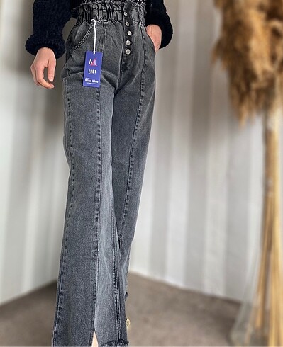 Yırtmaçlı jean