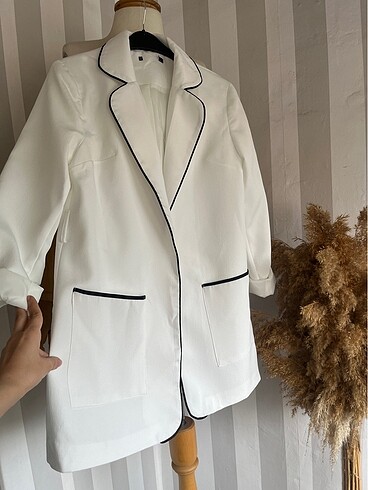 38 Beden beyaz Renk Astarlı blazer ceket