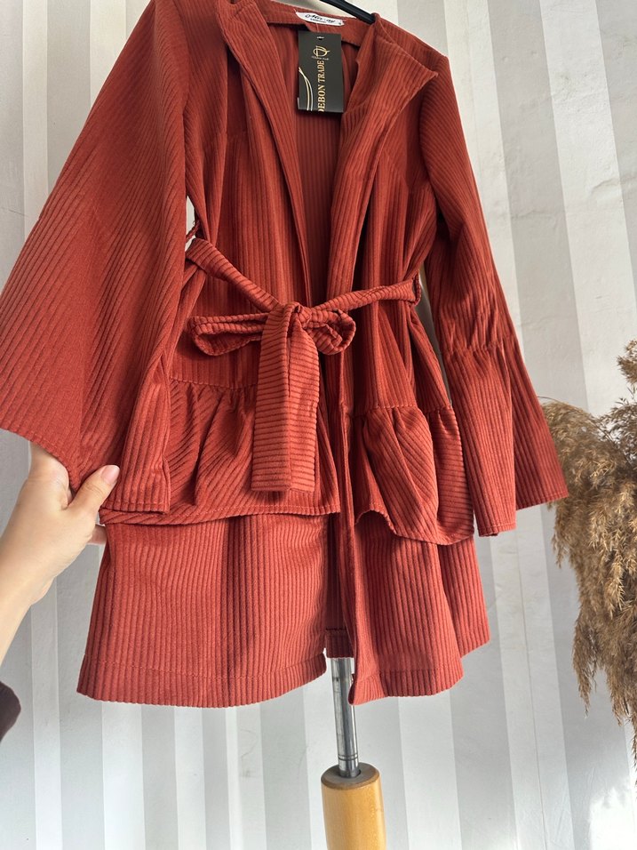 Kadife kuşaklı tunik - Görsel 4