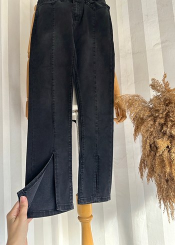 Yüksek bel yırtmaçlı jean - Görsel 3