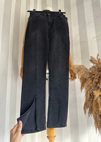 Yüksek bel yırtmaçlı jean - Görsel 4