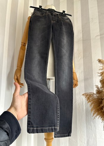 Düşük bel dar paça jean - Görsel 3