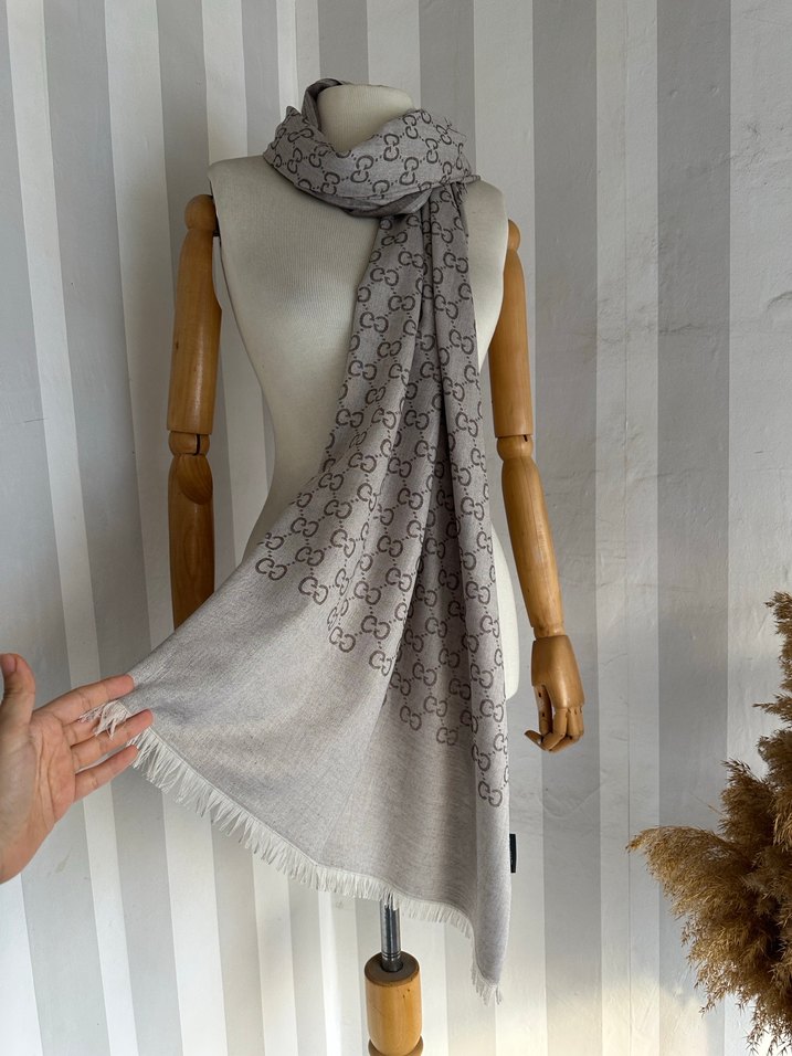 Gucci yün ipek şal - Görsel 2