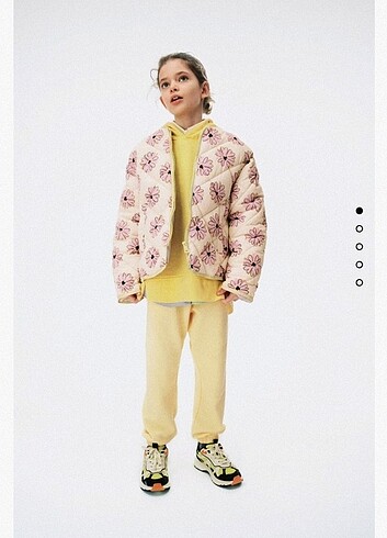 Zara Çiçek Desenli Kapitone Ceket Mont 