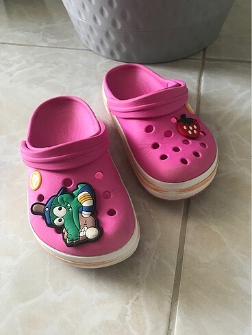 30 Beden pembe Renk Crocs