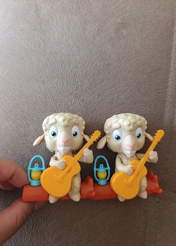 kinder surprise maxi kuzu koyun oyuncak figür