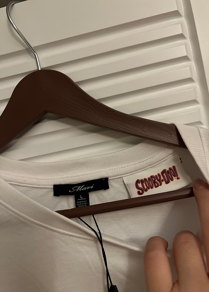 Mavi marka Scooby Doo serisi beyaz tişört etiketli - Görsel 3