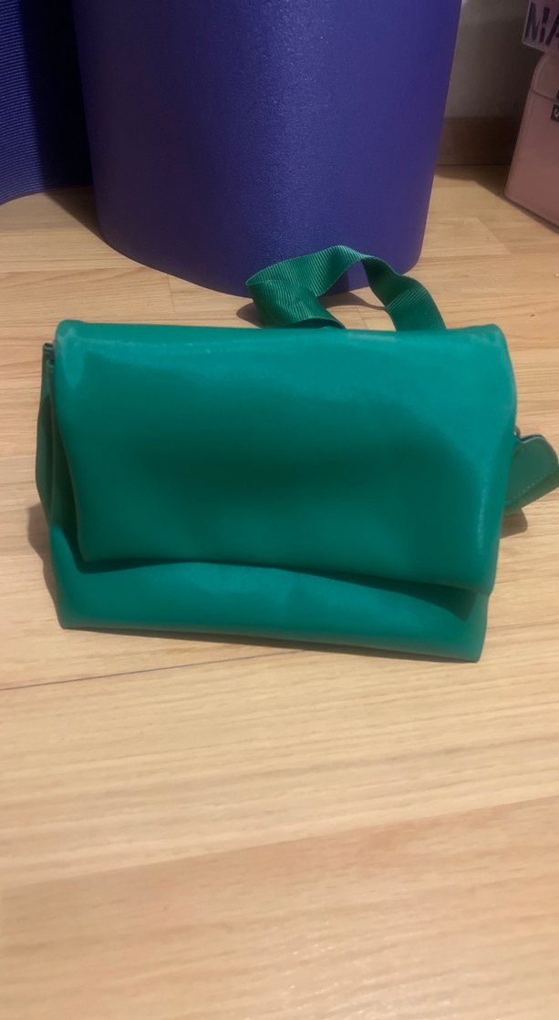 Kadın Yeşil Kemerli Spor Clutch Çanta - Görsel 2