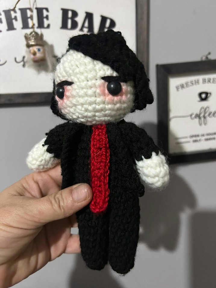 Gerard way amigirumi - Görsel 3