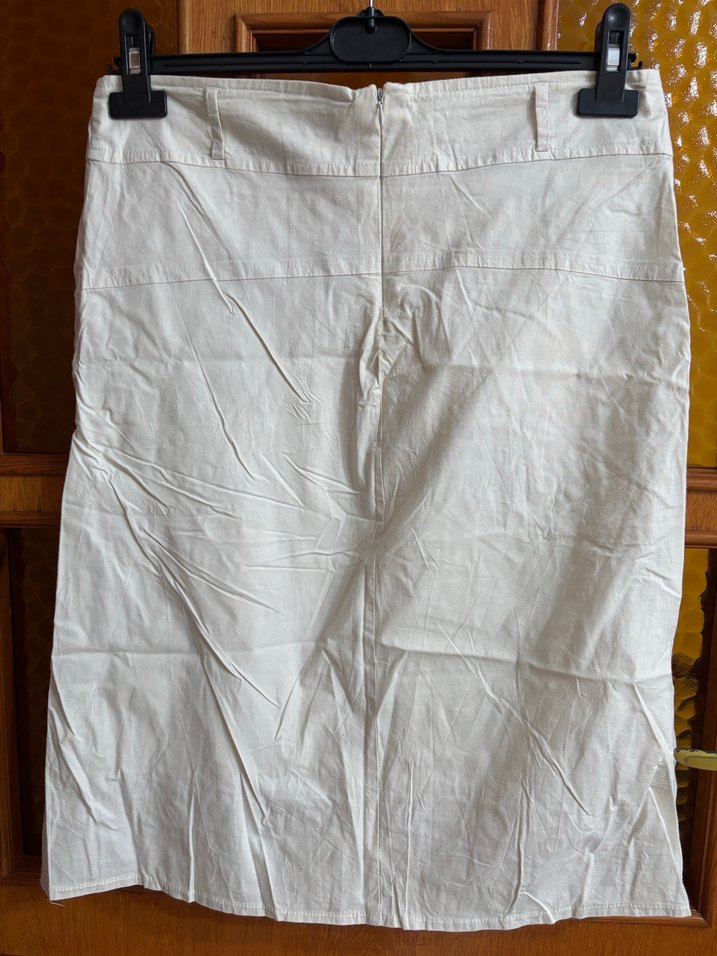 Düğmeli Krem Pilili Detaylı Keten Kadın Diz Boyunda Etek - Görsel 5