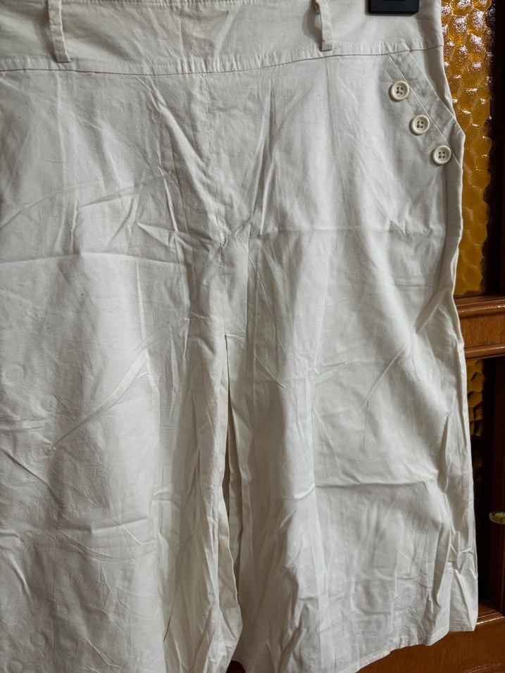 Düğmeli Krem Pilili Detaylı Keten Kadın Diz Boyunda Etek - Görsel 2