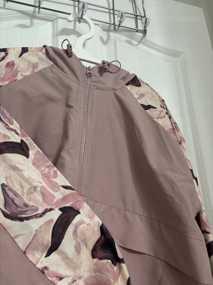 Pastel Renkli  Kapüşonlu Spor Üst - Görsel 3