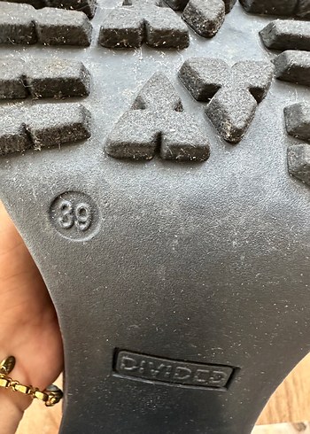 Siyah Bağcıklı Kadın Platform Bot - Görsel 3