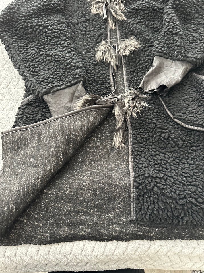 Gri Uzun Kadın Ceket Kürklü Detaylı - Görsel 4