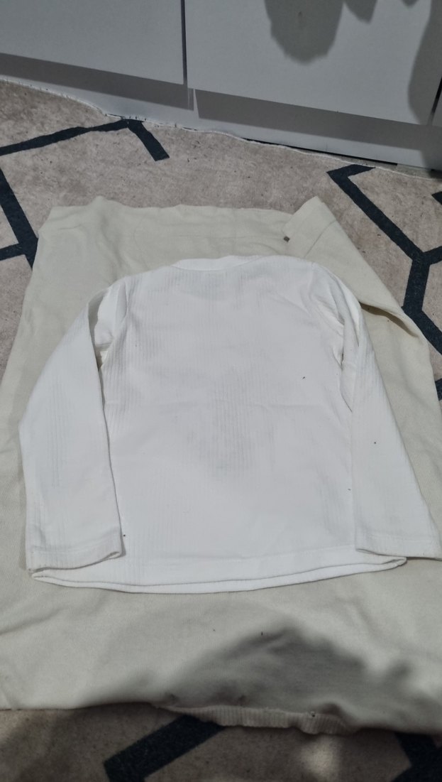 Kız Çocuk Beyaz Uzun Kollu Baskılı Tişört - Görsel 3