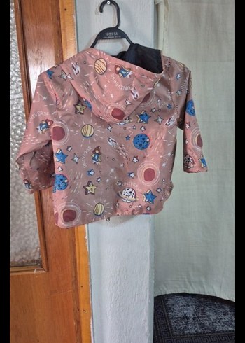 Kız Çocuk Kahverengi Uzay Desenli Yağmurluk - Görsel 2