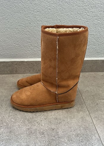 Ugg Kahverengi Süet Kürklü Kadın Botları